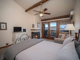 Taharaa Mountain Lodge