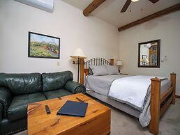 Taharaa Mountain Lodge