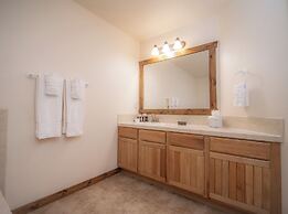 Taharaa Mountain Lodge