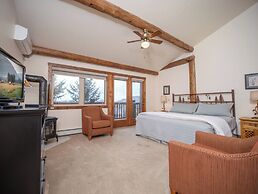 Taharaa Mountain Lodge