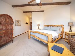 Taharaa Mountain Lodge