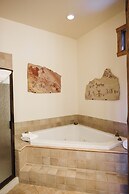 Taharaa Mountain Lodge