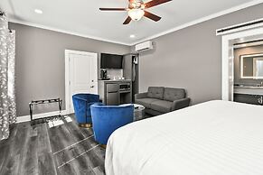 Captain Wohlt Inn Bed & Breakfast