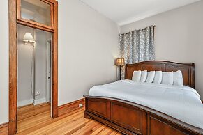 Captain Wohlt Inn Bed & Breakfast