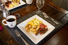 Captain Wohlt Inn Bed & Breakfast