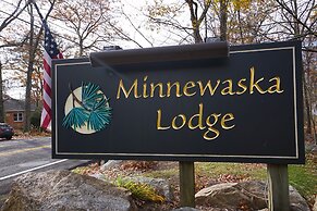 Minnewaska Lodge