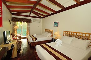 Airai Water Paradise Hotel & Spa