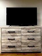 Economy Inn and Suites