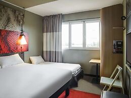 ibis Tarbes Odos