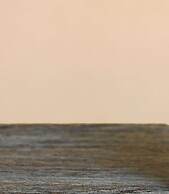 California Suites Motel