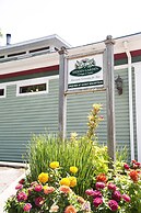 Hidden Garden Cottages & Suites