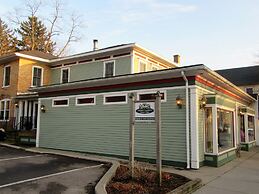 Hidden Garden Cottages & Suites