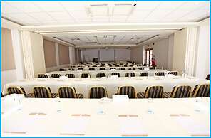 Poseidonia Beach Hotel