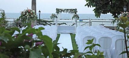 Poseidonia Beach Hotel