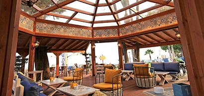 Poseidonia Beach Hotel