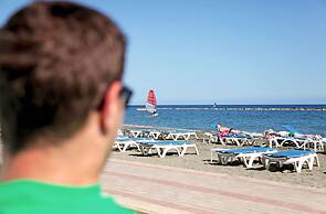 Poseidonia Beach Hotel