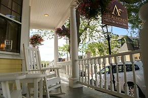 Almondy Inn