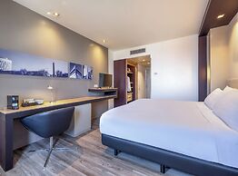 Hotel Barcelona Condal Mar Affiliated by Meliá