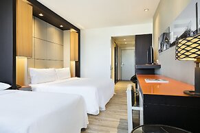 Hotel Barcelona Condal Mar Affiliated by Meliá
