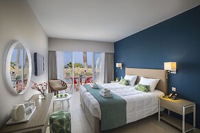 Leonardo Laura Beach & Splash Resort