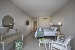 Leonardo Laura Beach & Splash Resort