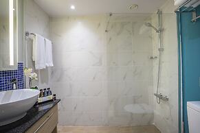 Leonardo Laura Beach & Splash Resort