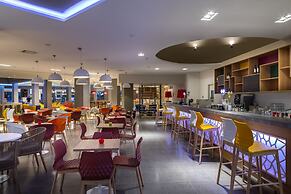 Leonardo Laura Beach & Splash Resort