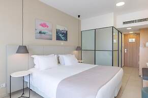 Napa Mermaid Hotel & Suites