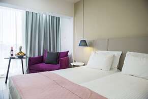 Napa Mermaid Hotel & Suites