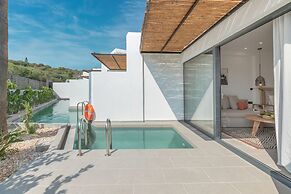 Napa Mermaid Hotel & Suites