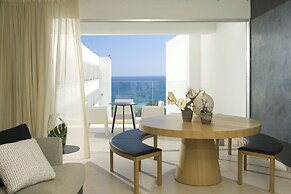 Napa Mermaid Hotel & Suites