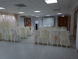 Napa Mermaid Hotel & Suites