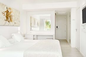 Iberostar Waves Cristina