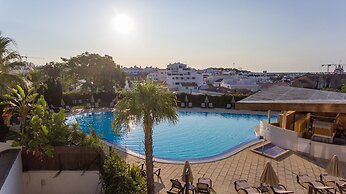 AP Maria Nova Lounge - Adults Friendly