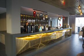 AP Maria Nova Lounge - Adults Friendly