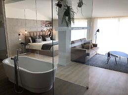 AP Maria Nova Lounge - Adults Friendly