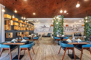 AP Maria Nova Lounge - Adults Friendly