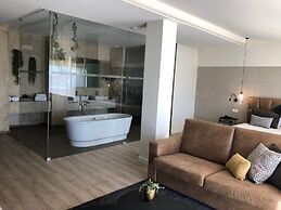 AP Maria Nova Lounge - Adults Friendly