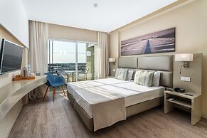 AP Maria Nova Lounge - Adults Friendly