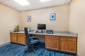 Comfort Suites Louisville Airport