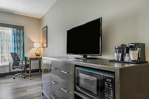 La Quinta Inn & Suites by Wyndham Batavia