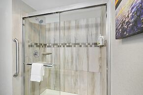 La Quinta Inn & Suites by Wyndham Batavia