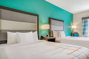 La Quinta Inn & Suites by Wyndham Batavia