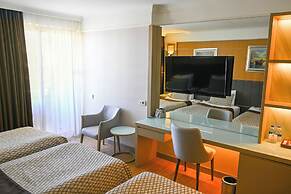 Porto Bello Hotel Resort & Spa