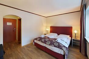 Ambassador Parkhotel