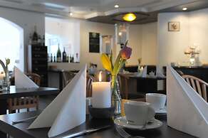 Ambassador Parkhotel