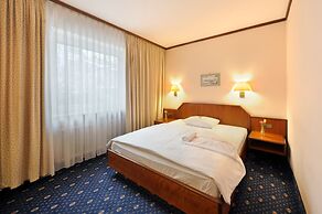 Ambassador Parkhotel