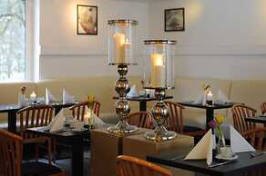 Ambassador Parkhotel