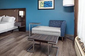 Holiday Inn Express St. Louis West - O'Fallon by IHG