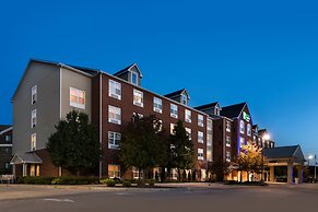 Holiday Inn Express St. Louis West - O'Fallon by IHG